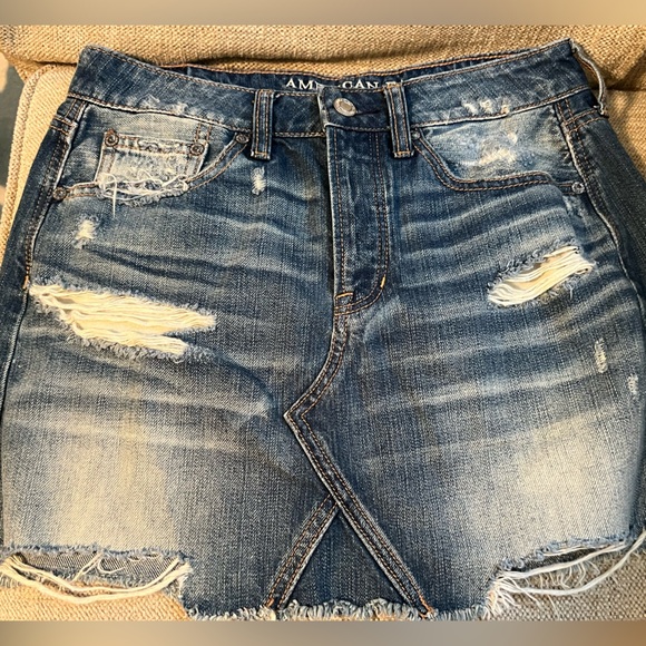 AE Jean Skirt Size 2 Barely Worn Once - Picture 1 of 2